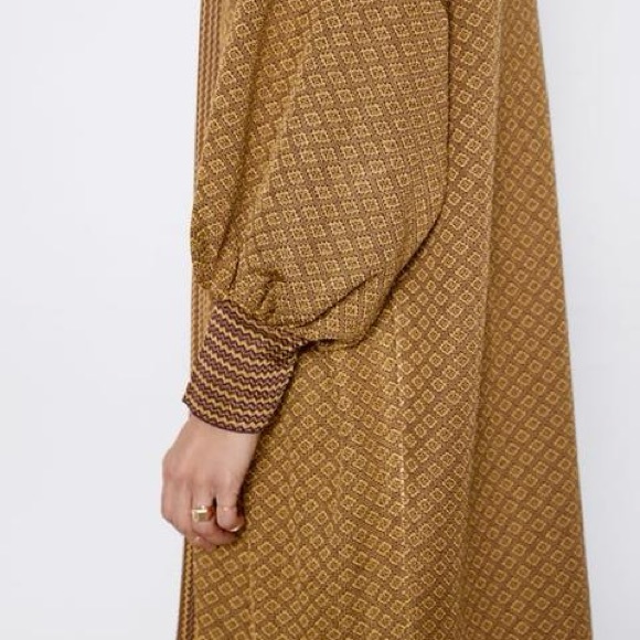 Zara Jacquard Gold Knit Cardigan Puff Sleeves - Picture 5 of 10